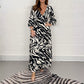 Kleid mit V-Ausschnitt, Zebrastreifen-Taille und 3/4-Ärmeln