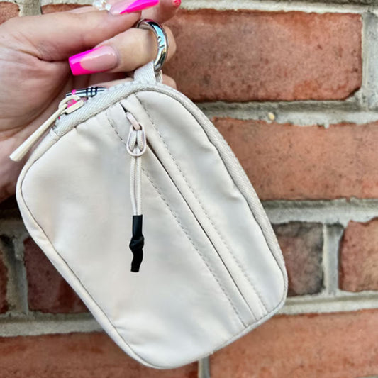 🌞Frühlingserwachen: 50% Rabatt!🎒Wasserdichte Nylon-Geldbörse mit Handschlaufe – Sicher & bequem zu tragen für unterwegs!