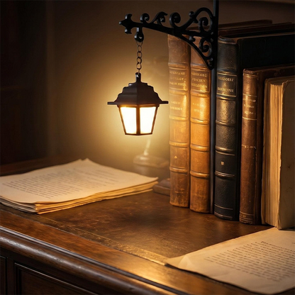 Miniatur-Buchstützenleuchte im Retro-Stil
